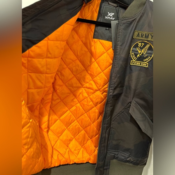 Bomber/Hoodie Jacket - Picture 10 of 15